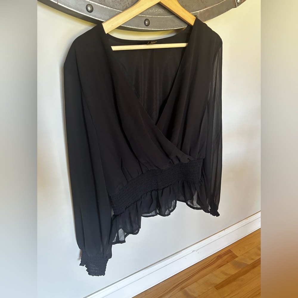 Japra Black Long Sleeve Top - Mesh Sleeves and Cinched Waist - Size XL